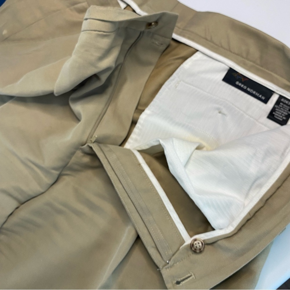 Greg Norman 40X34 Khaki Pants PRELOVED See Pictures for Stains - Picture 4 of 14
